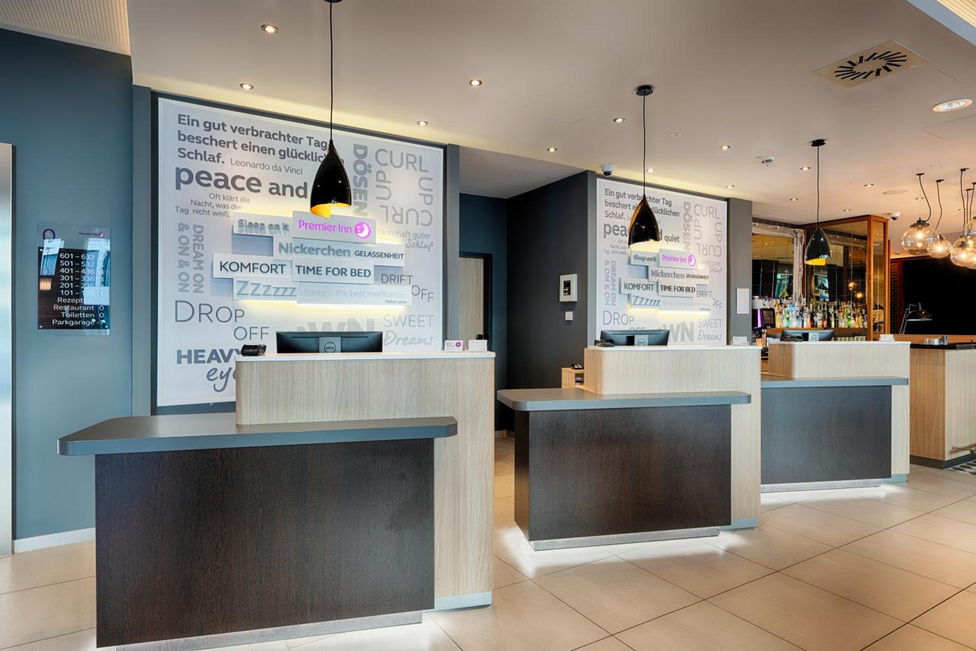 Premier Inn Leipzig City Hahnekamm 外观 照片
